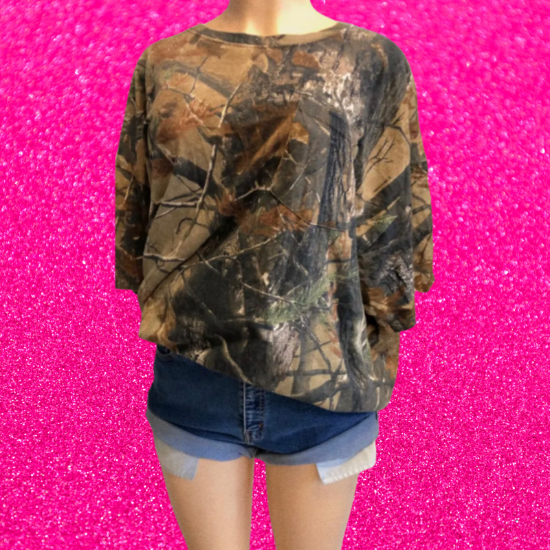 Huntin' Szn Vintage Oversized Realtree Camo Tee